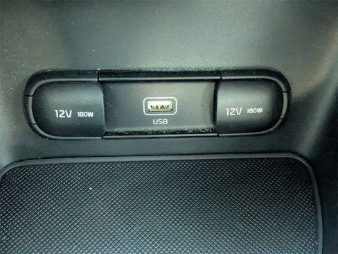 Used 2020 Kia Sportage LX image 17