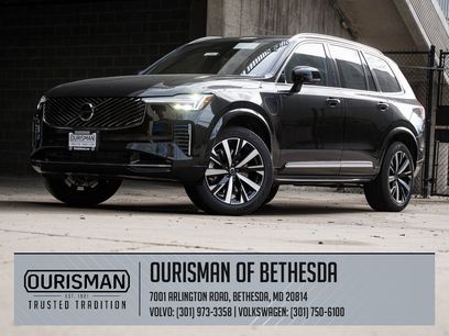 New 2025 Volvo XC90 T8 Core w/ Climate Package