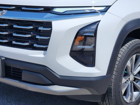 New 2026 Chevrolet Equinox LT FWD image 6