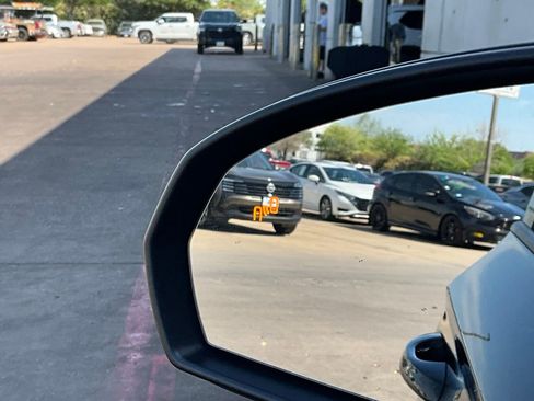 Used 2025 Volkswagen Taos S image 18