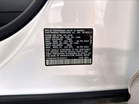 Used 2023 Volkswagen Atlas Cross Sport SEL R-Line AWD/4WD image 22