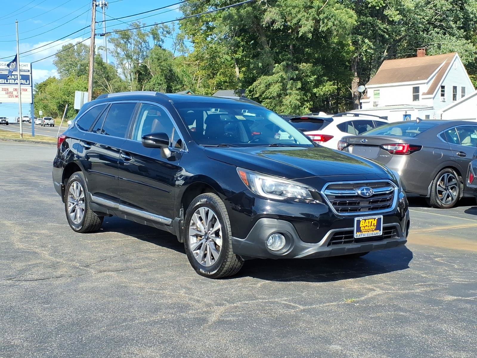 Used 2018 Subaru Outback 2.5i Touring AWD/4WD image 3