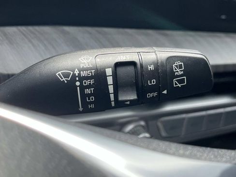 Used 2023 Kia Telluride EX w/ EX Captain's Chair Package image 22