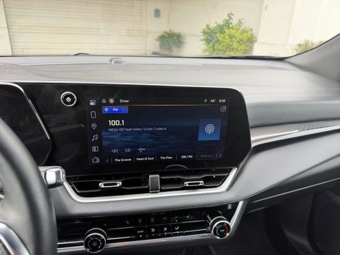 Used 2025 Chevrolet Equinox LT image 20