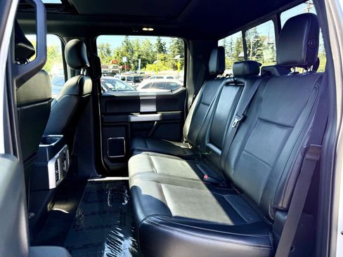 Used 2015 Ford F150 Lariat w/ Equipment Group 501A Mid AWD/4WD image 18