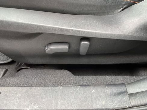 Used 2019 Subaru Crosstrek 2.0i Limited w/ Moonroof Package w/Navigation image 12