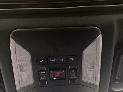 Used 2021 Toyota RAV4 XSE AWD/4WD image 14