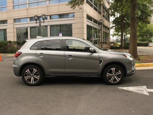 Used 2022 Mitsubishi Outlander Sport SE FWD image 6