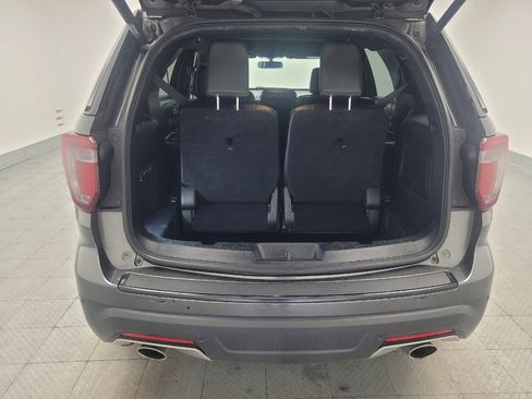 Used 2018 Ford Explorer Limited AWD/4WD image 29
