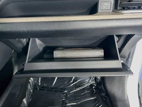 Used 2024 Toyota Grand Highlander AWD image 31