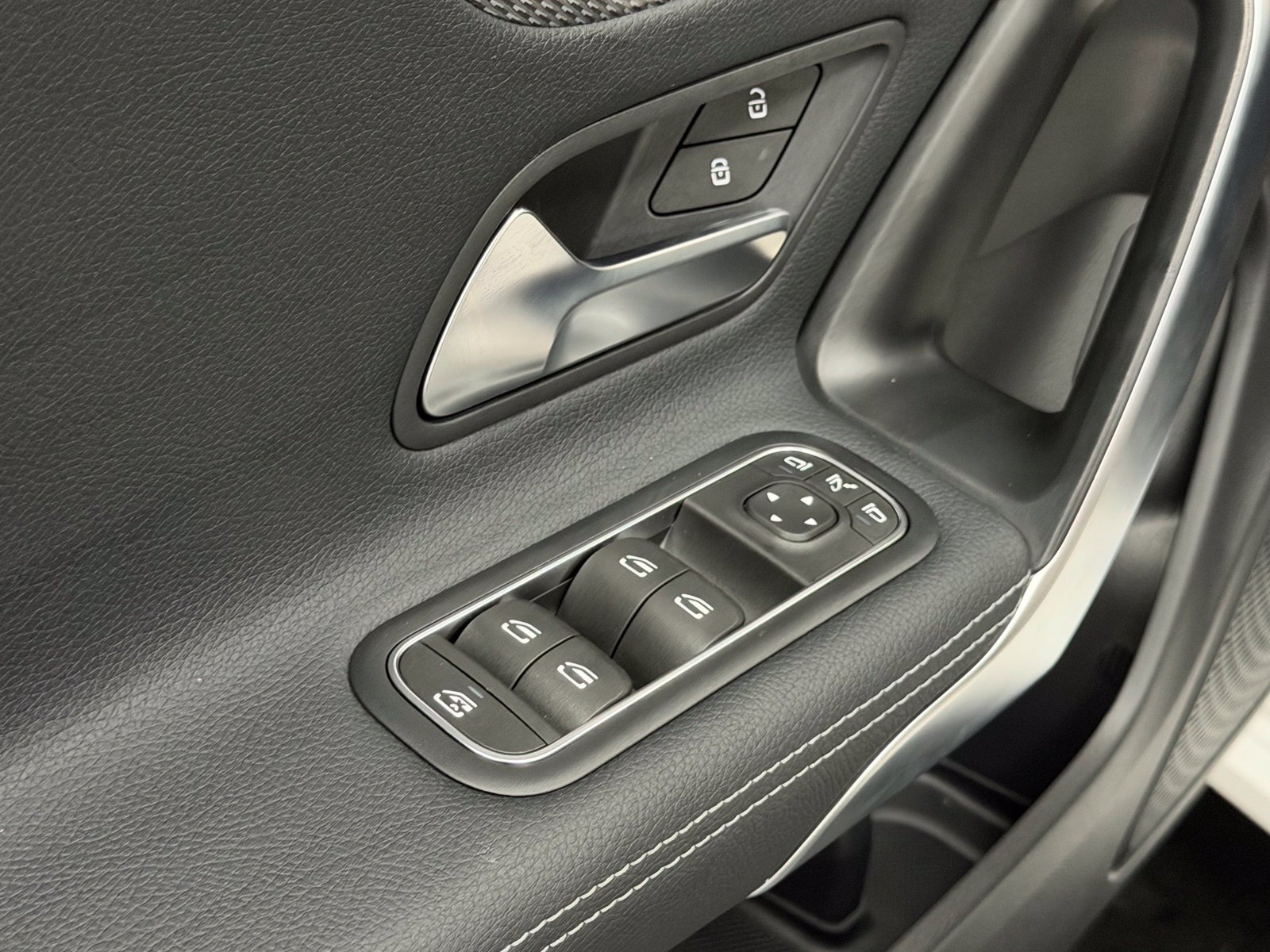 Certified 2026 Mercedes-Benz CLA 250 image 24
