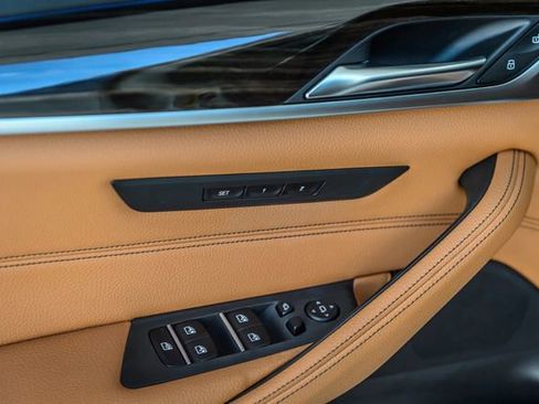 Used 2018 BMW 540i w/ Premium Package RWD image 50