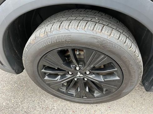 Used 2019 Mitsubishi Eclipse Cross LE image 21