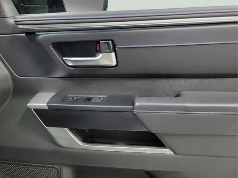 Certified 2025 Toyota Sequoia Platinum AWD/4WD image 15