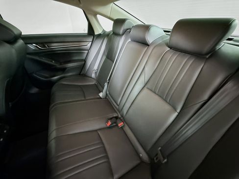 Used 2022 Honda Accord Touring image 30