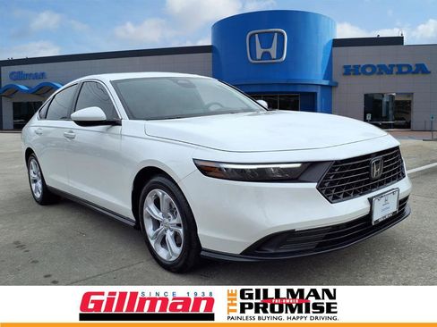 Certified 2025 Honda Accord LX image 1