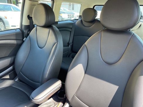 Used 2014 MINI Cooper Clubman image 14