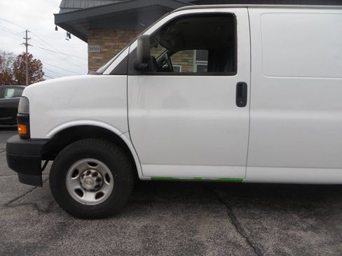 Used 2021 Chevrolet Express 2500 Extended w/ Driver Convenience Package image 27