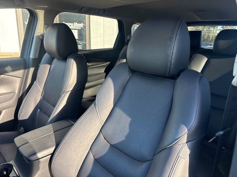 Used 2023 MAZDA CX-9 Touring image 3