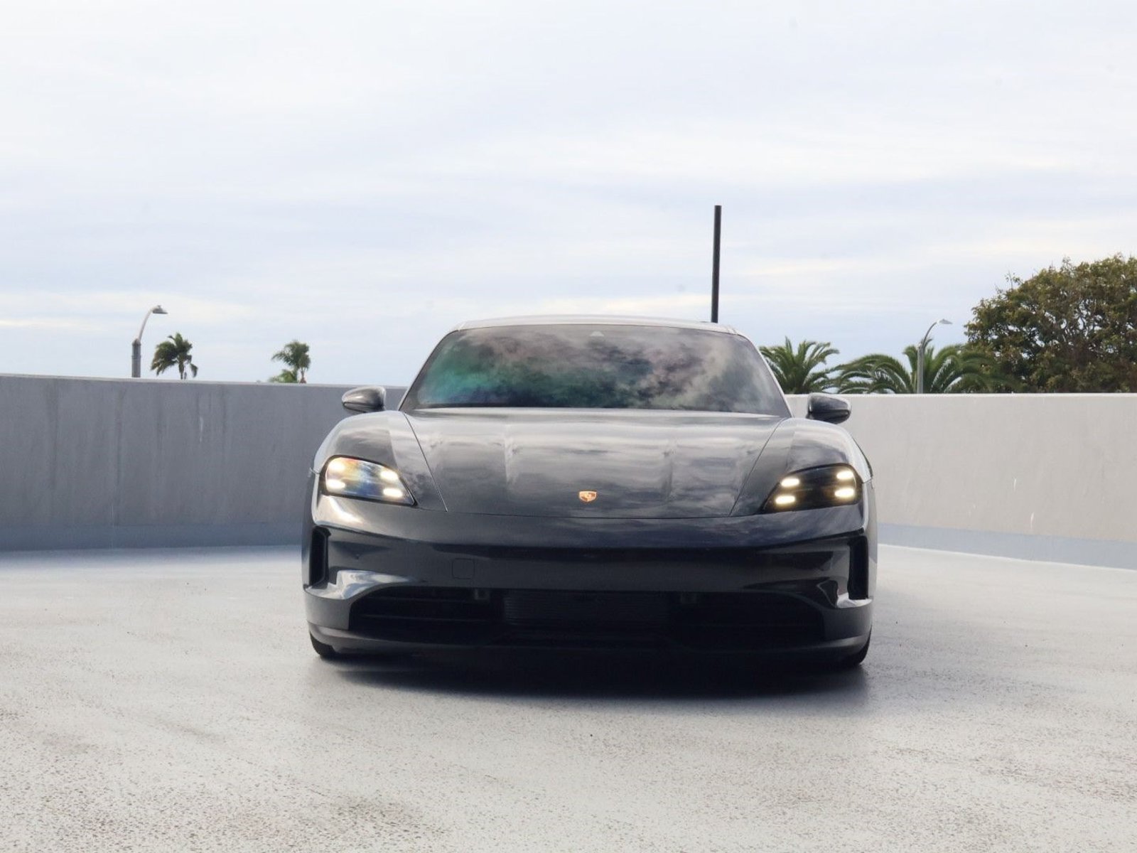 Certified 2025 Porsche Taycan RWD image 6