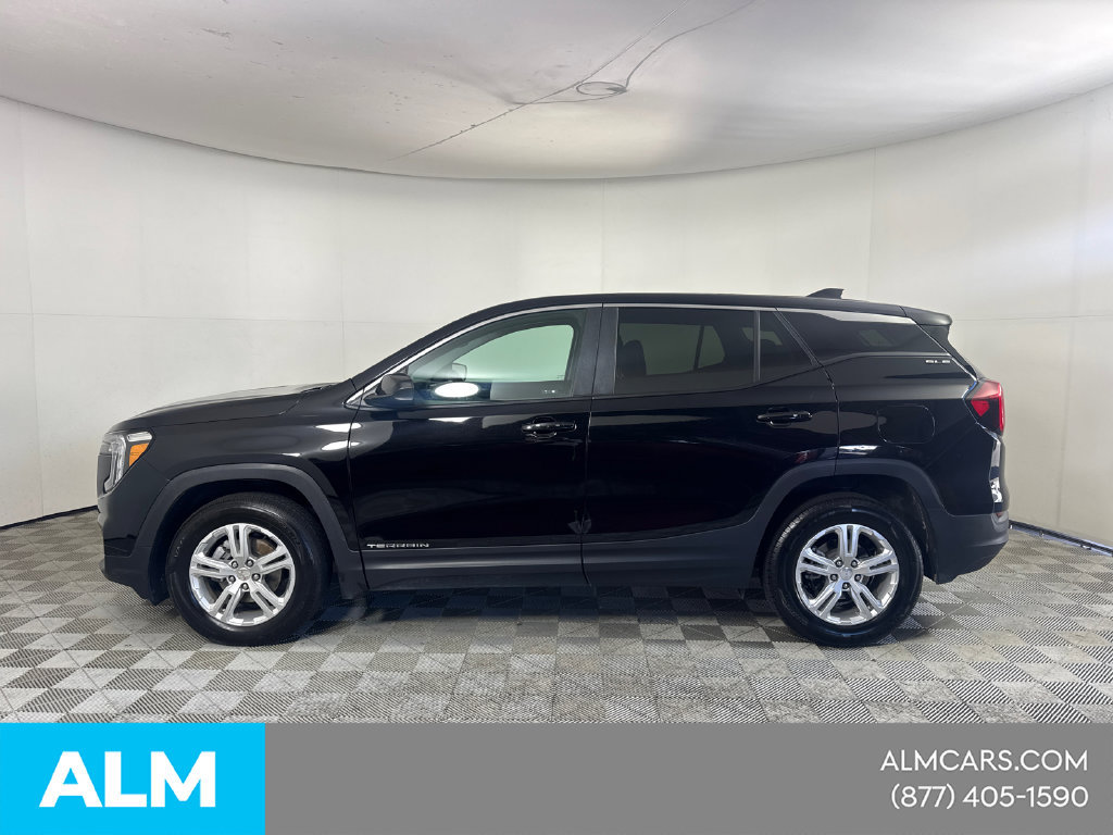 Used 2024 GMC Terrain SLE AWD/4WD image 10