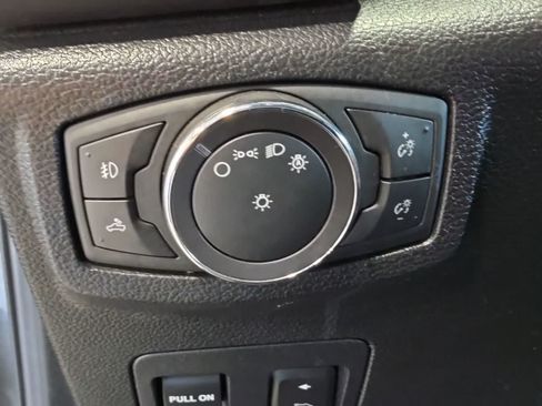 Used 2019 Ford F150 XLT w/ Equipment Group 302A Luxury AWD/4WD image 20