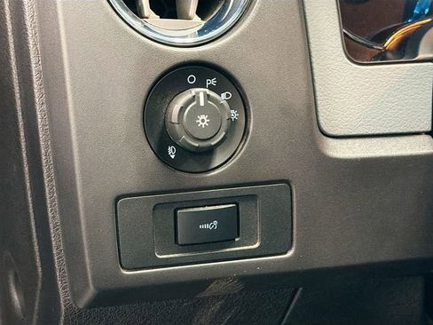 Used 2013 Ford F150 XLT w/ Luxury Equipment Group image 10