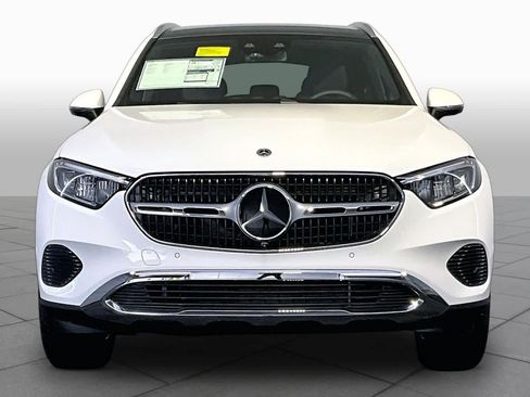 New 2026 Mercedes-Benz GLC 300 4MATIC image 2