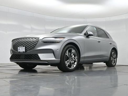 Used 2025 Genesis Electrified GV70 w/ Prestige Package AWD/4WD image 52