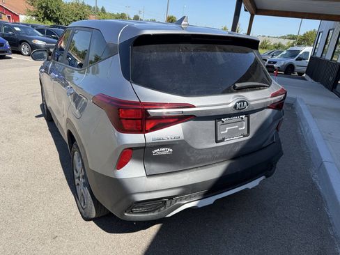 Used 2021 Kia Seltos LX AWD/4WD image 10