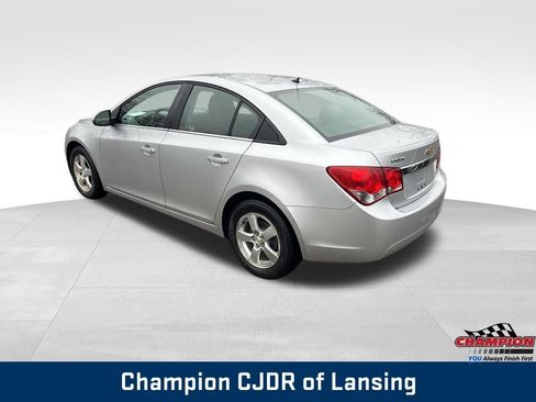 Used 2011 Chevrolet Cruze LT FWD image 3