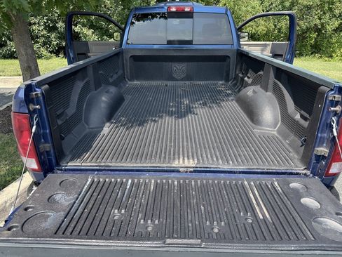 Used 2010 Dodge Ram 1500 Truck SLT w/ Luxury Group AWD/4WD image 24