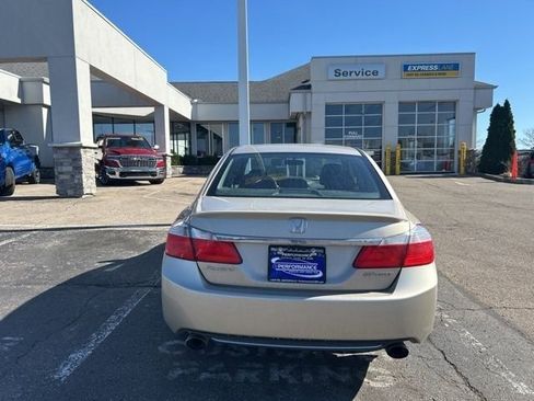 Used 2014 Honda Accord Sport image 6