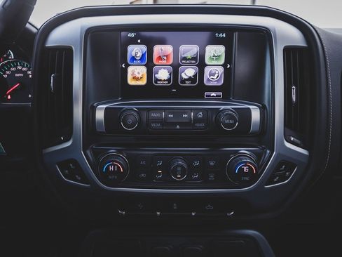 Used 2017 GMC Sierra 1500 SLT w/ SLT Premium Package image 5