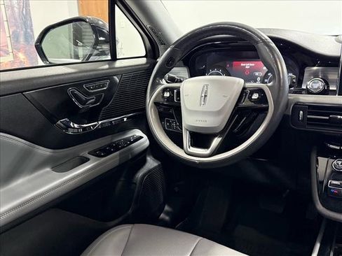 Used 2021 Lincoln Corsair Standard w/ Equipment Group 101A image 11