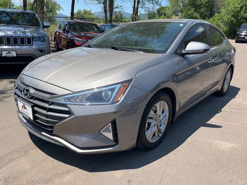 Used 2020 Hyundai Elantra Value Edition FWD image 3