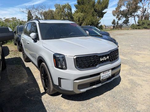 Certified 2023 Kia Telluride EX X-Line image 3