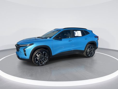 Certified 2025 Chevrolet Trax RS image 5