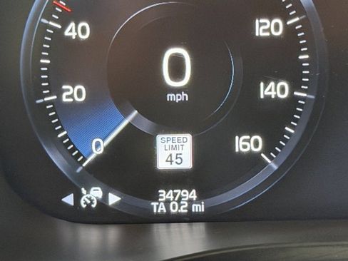 Used 2021 Volvo XC60 T5 Inscription image 14