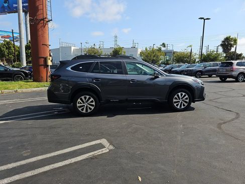 Certified 2024 Subaru Outback Premium AWD/4WD image 8