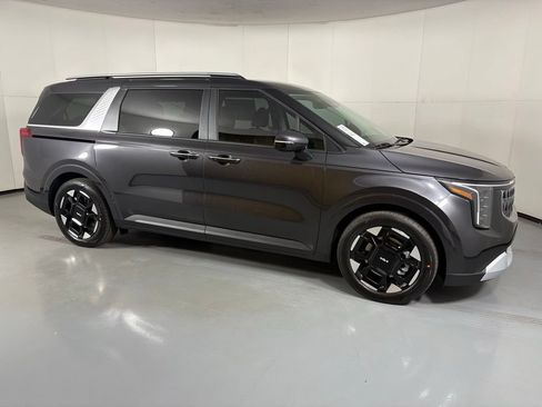 New 2026 Kia Carnival EX FWD image 9