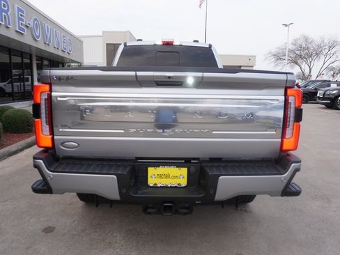 Certified 2024 Ford F250 Platinum image 5