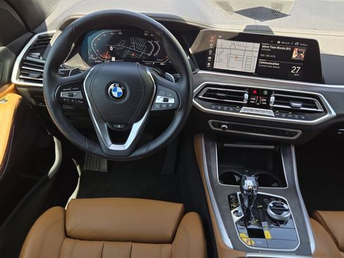 Used 2022 BMW X5 xDrive40i w/ Premium Package AWD/4WD image 28