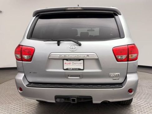 Used 2014 Toyota Sequoia SR5 AWD/4WD image 3