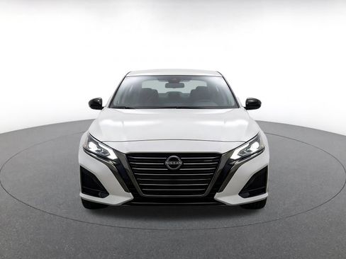 Used 2026 Nissan Altima 2.5 SV FWD image 2