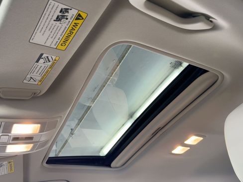 Used 2023 MAZDA CX-5 AWD 2.5 S w/ Preferred Package image 16