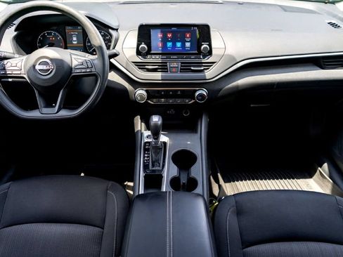 Used 2024 Nissan Altima 2.5 S FWD image 19