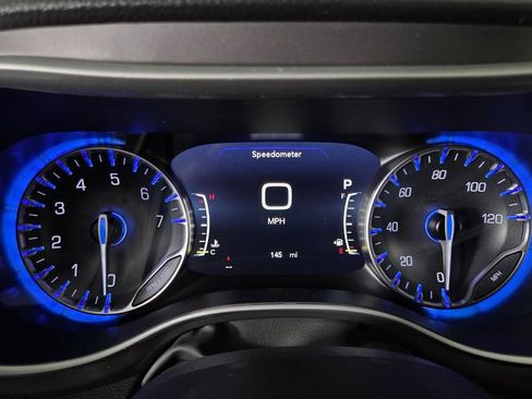 New 2025 Chrysler Pacifica Select image 20