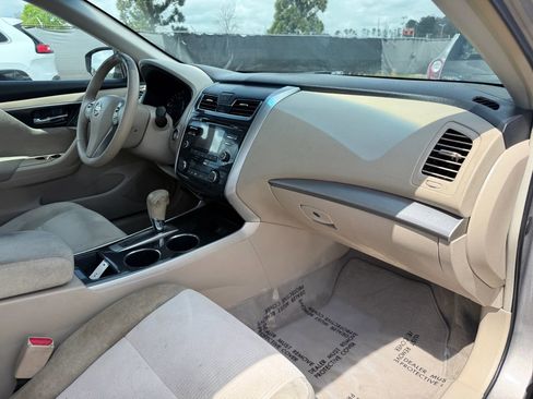 Used 2013 Nissan Altima 2.5 SV w/ 2.5SV Convenience Pkg image 19