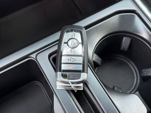 Used 2022 Ford F150 XLT w/ Equipment Group 302A High image 10